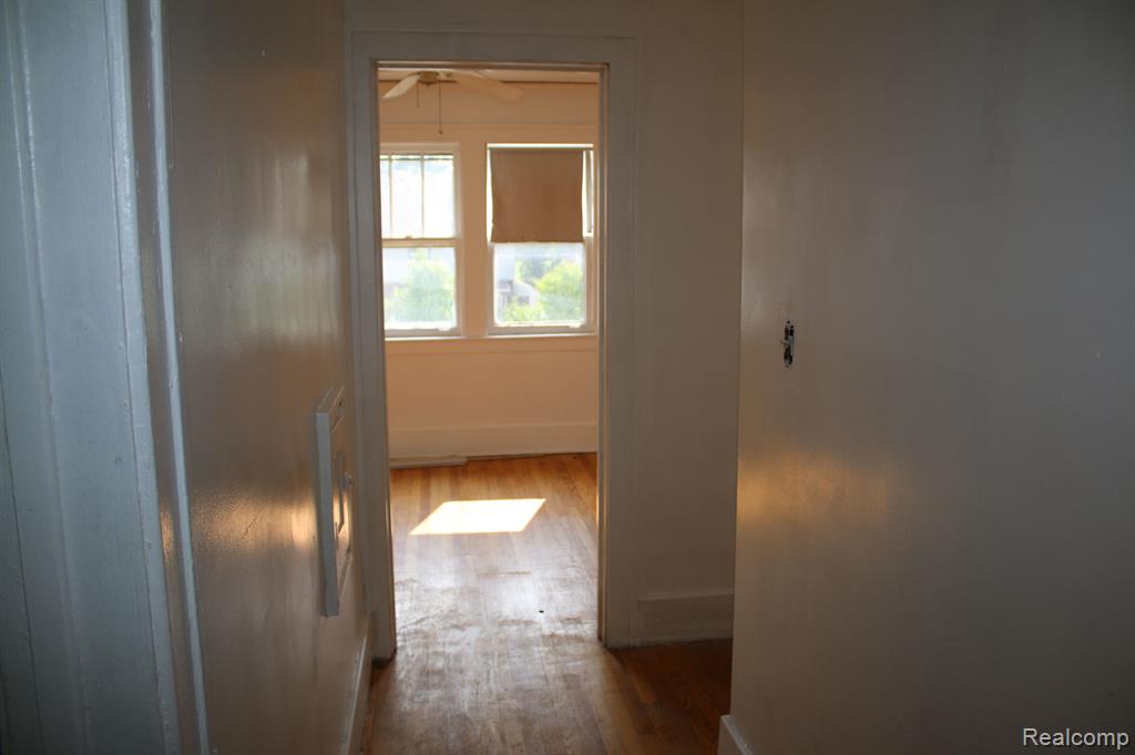 8921 Littlefield Street Detroit, MI 48228 - Photo 14 of 37
