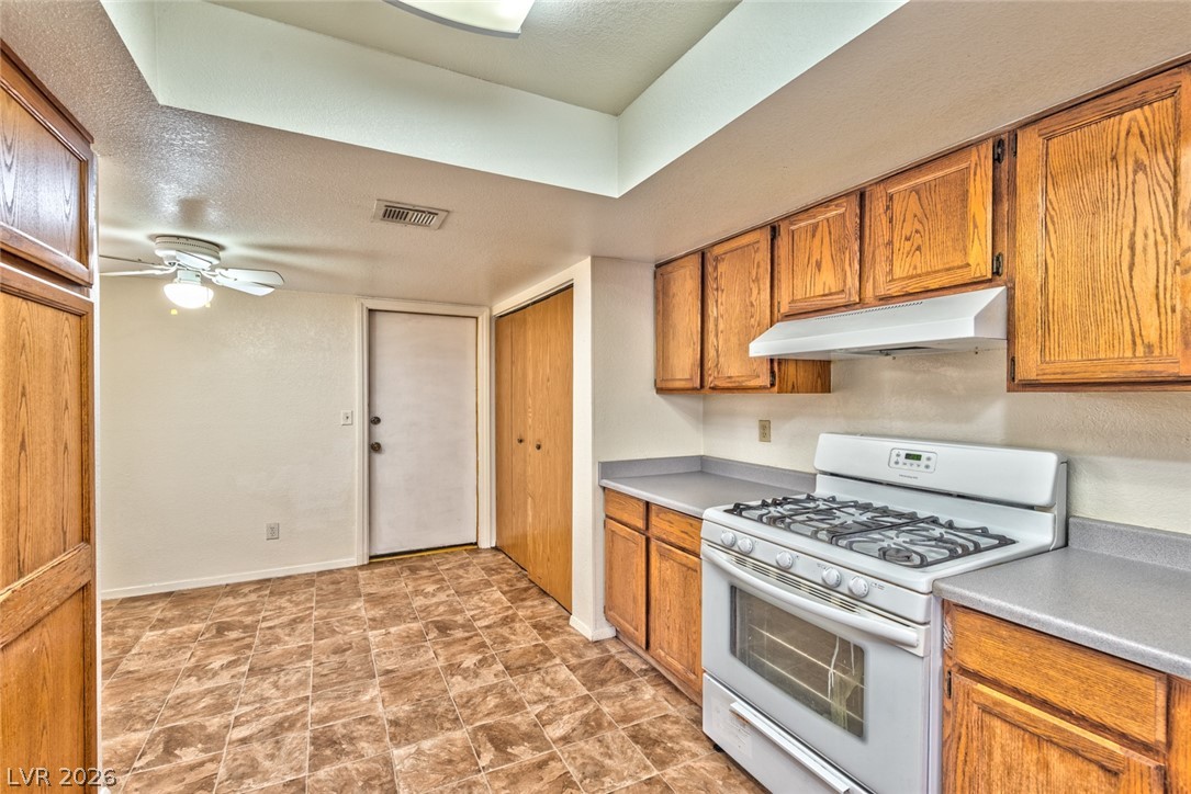 3920 Lincoln Road Las Vegas, NV 89115 - Photo 6 of 15