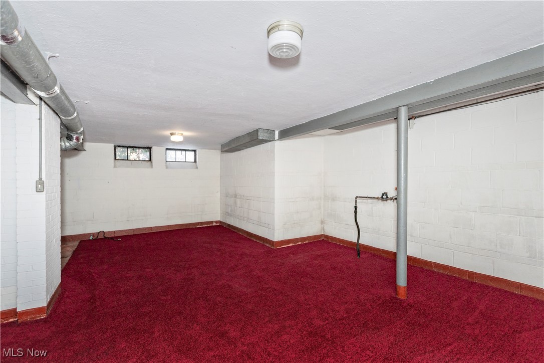 4040 Ardmore Road Cleveland, OH 44121 - Photo 35 of 43