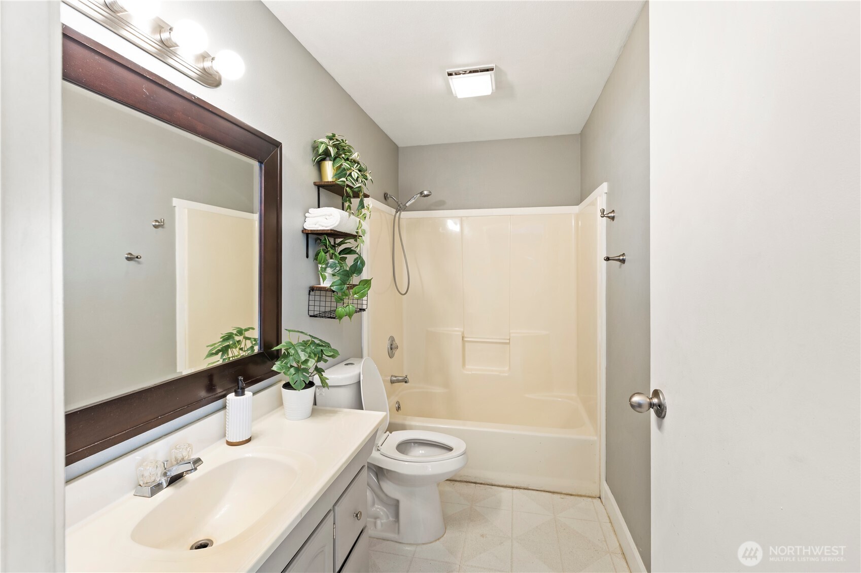 4141 Timberline Road Clinton, WA 98236 - Photo 13 of 28