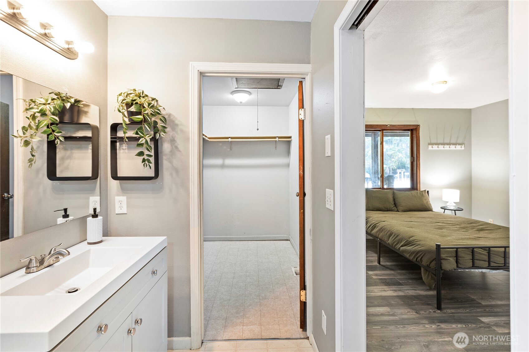 4141 Timberline Road Clinton, WA 98236 - Photo 14 of 28