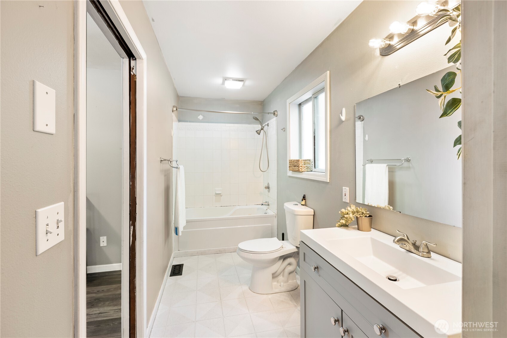 4141 Timberline Road Clinton, WA 98236 - Photo 15 of 28