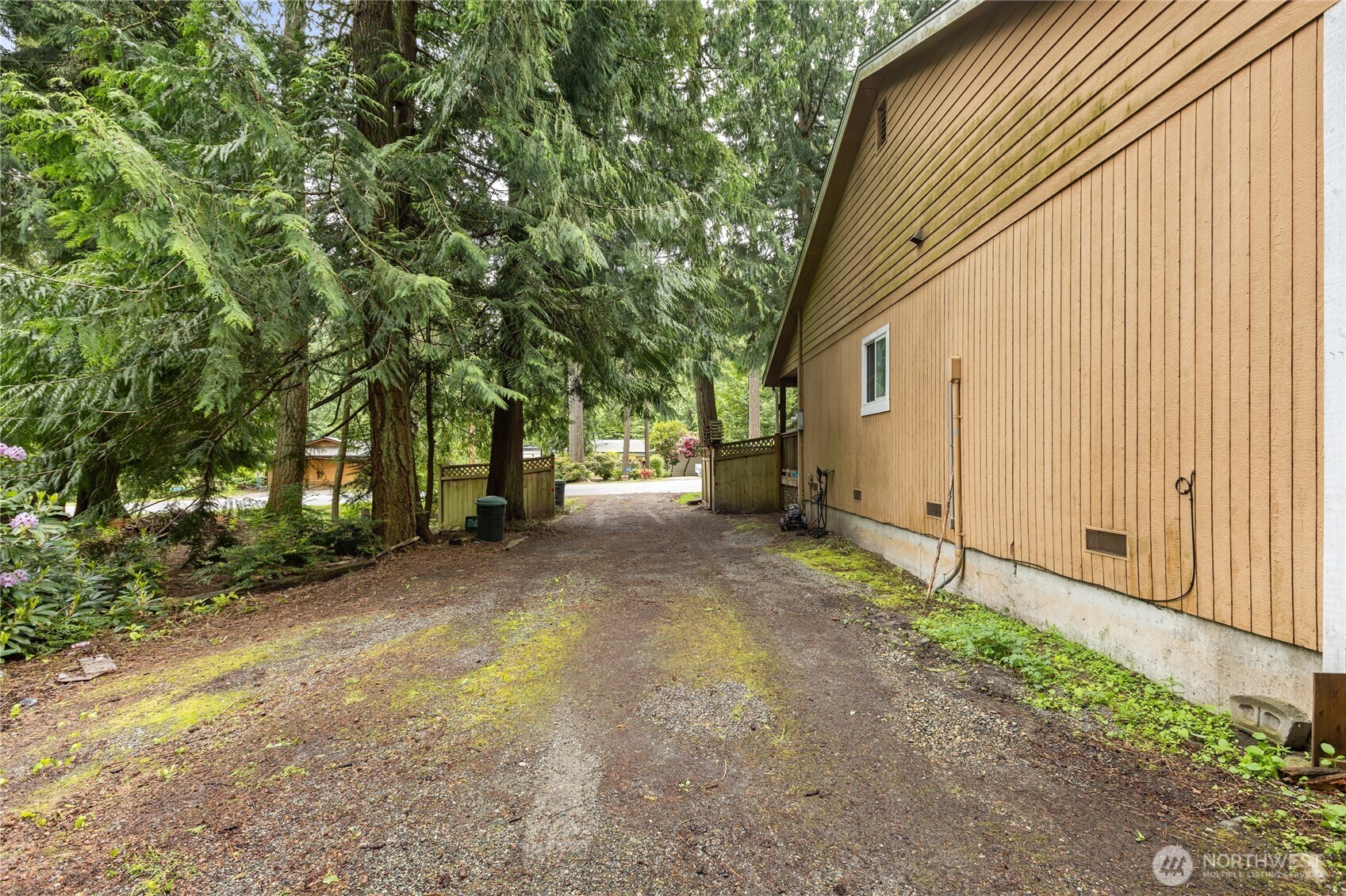 4141 Timberline Road Clinton, WA 98236 - Photo 17 of 28