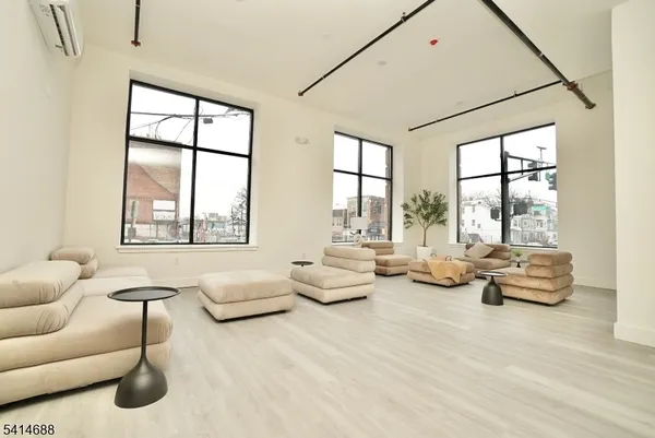 $1,675 | 536 Central Avenue, Unit 503, Newark, NJ 07107