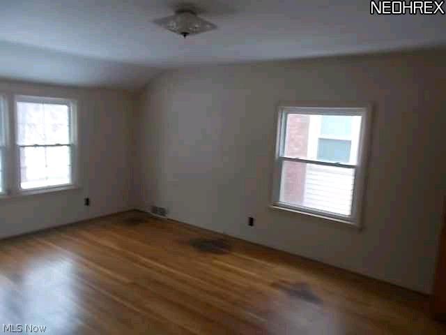 4598 Greenwold Road Cleveland, OH 44121 - Photo 10 of 11 Gallery Image 10
