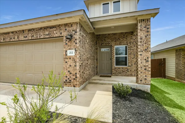 $2,240 | 212 Prairie Song Lane, Liberty Hill, TX 78642