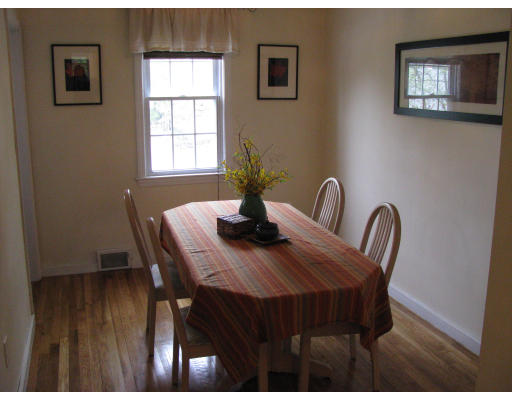 87 Old Charter Road Marlborough, MA 01752 - Photo 4 of 7 Gallery Image 4