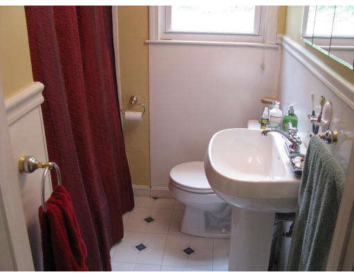 87 Old Charter Road Marlborough, MA 01752 - Photo 5 of 7 Gallery Image 5