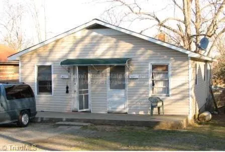 $695 | 1505 Williamson Street, Winston-Salem, NC 27107