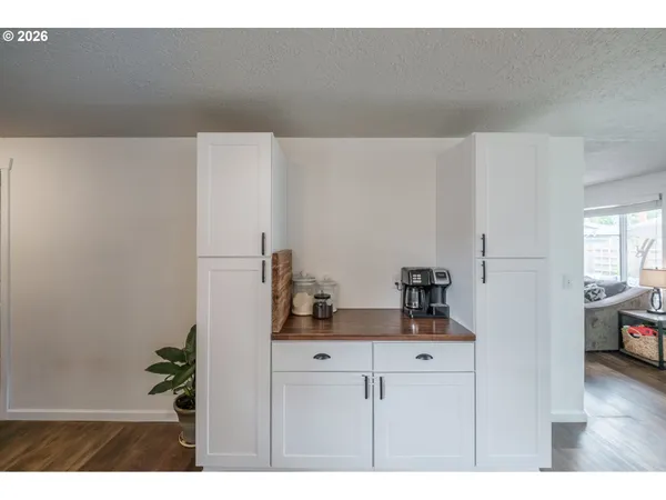 $380,000 | 2261 Fulton Place Southeast, Albany, OR 97322