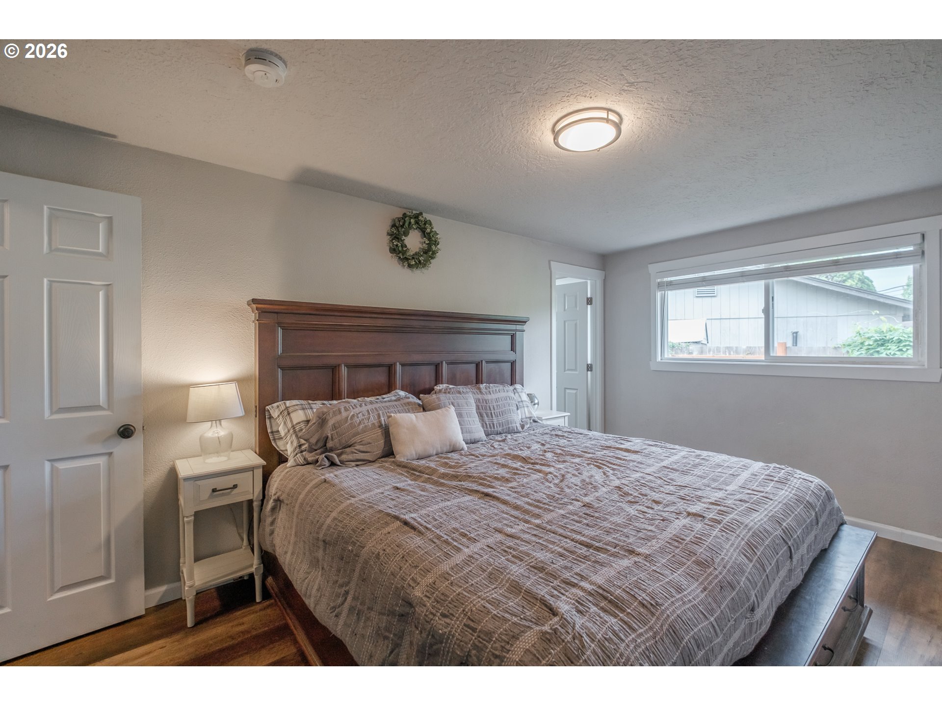 2261 Fulton Place Southeast Albany, OR 97322 - Photo 26 of 48 a bedroom with a bed and a window