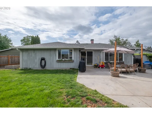 $380,000 | 2261 Fulton Place Southeast, Albany, OR 97322