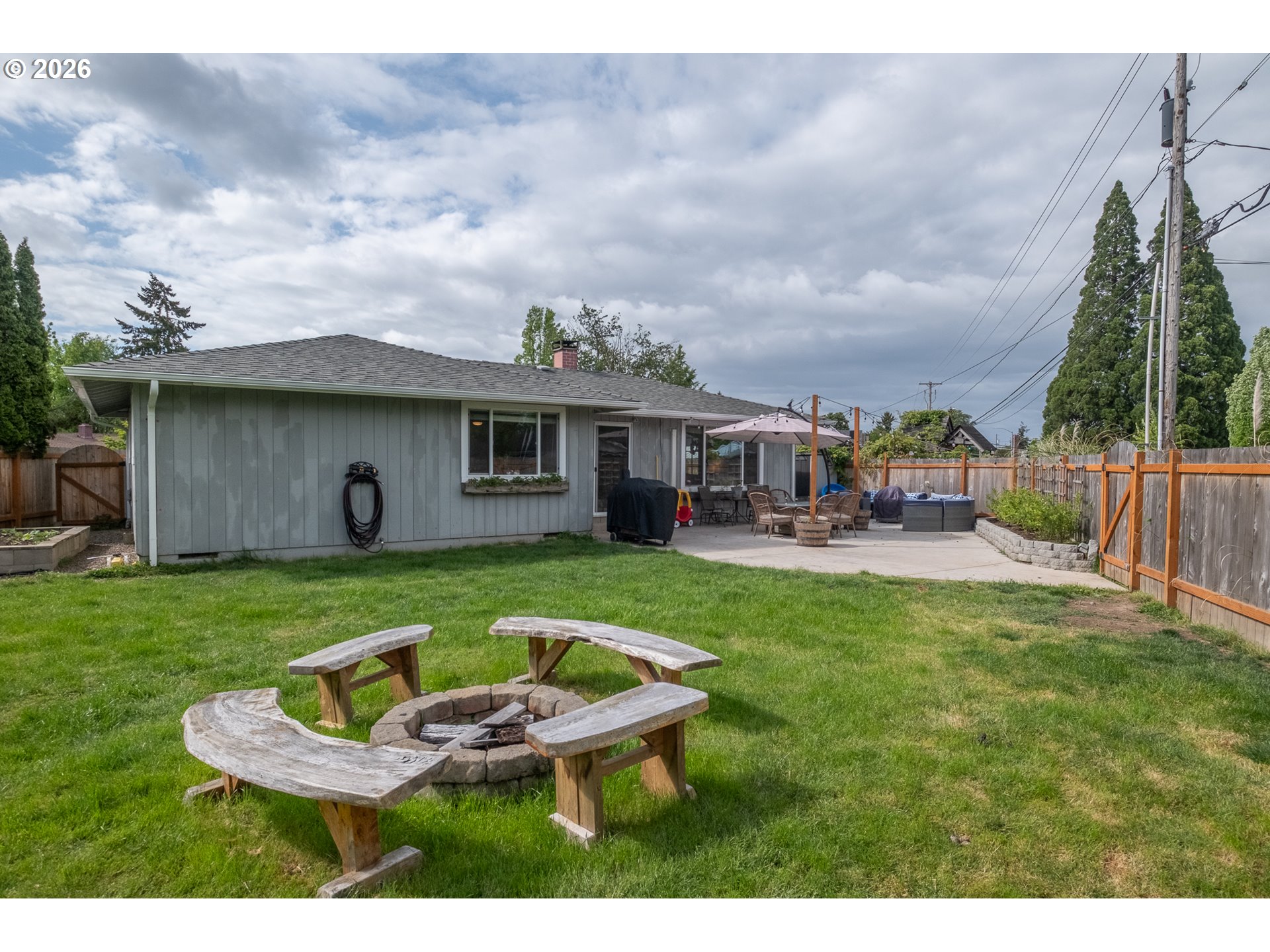 2261 Fulton Place Southeast Albany, OR 97322 - Photo 40 of 48 a view of an house with backyard and sitting area