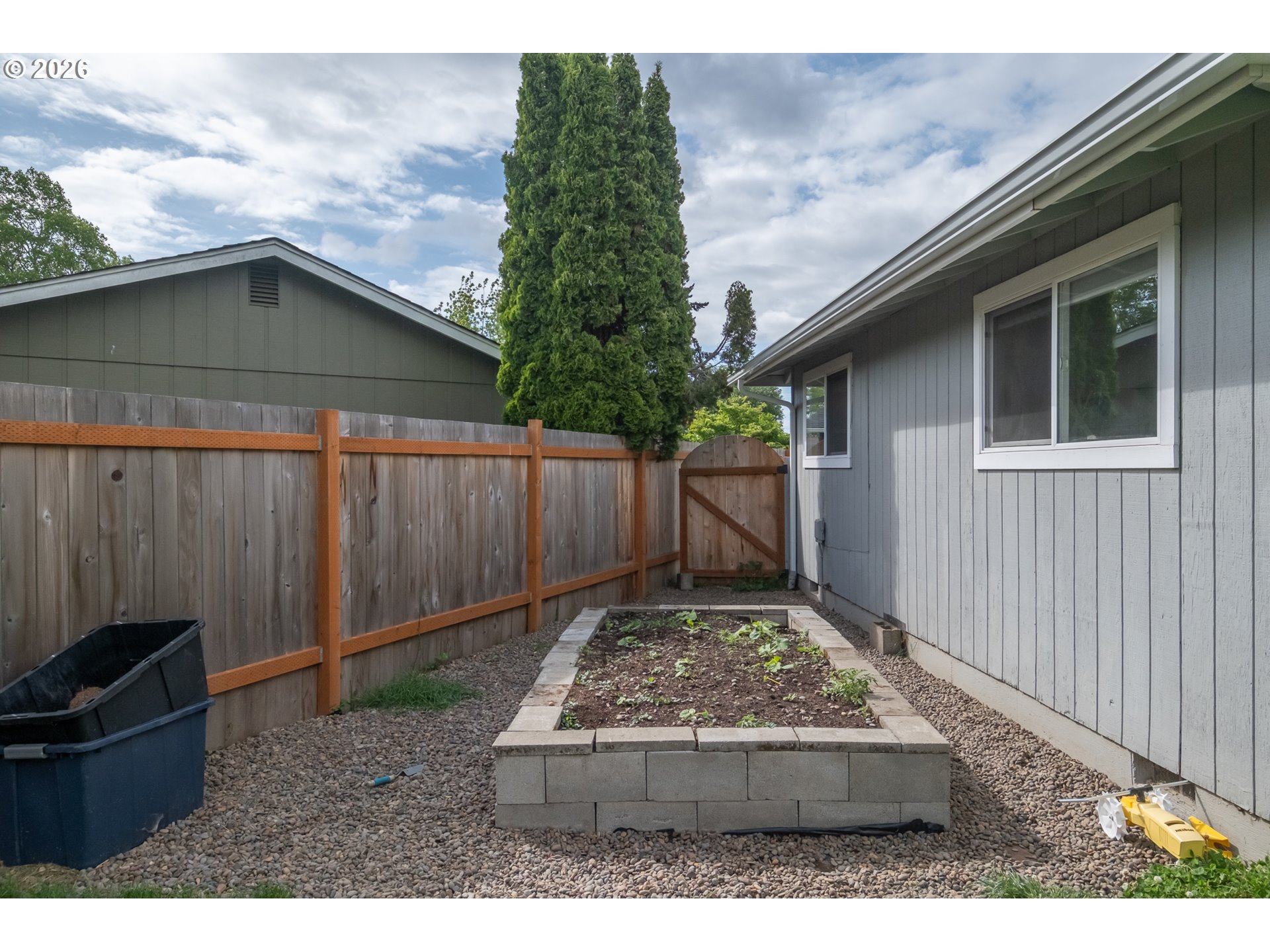 2261 Fulton Place Southeast Albany, OR 97322 - Photo 41 of 48