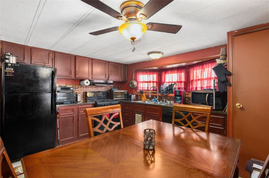 6101 Post Road North Kingstown, RI 02852 - Photo 9 of 34