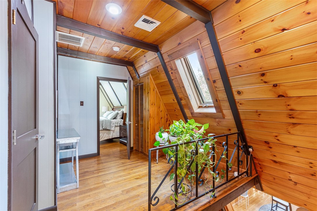 60 Tower Hill Road Cumberland, RI 02864 - Photo 24 of 49 2nd Floor Landing