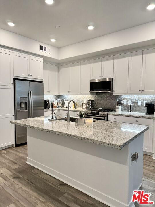 26976 Prospector Road, Unit 203 Valencia, CA 91381 - Photo 4 of 23