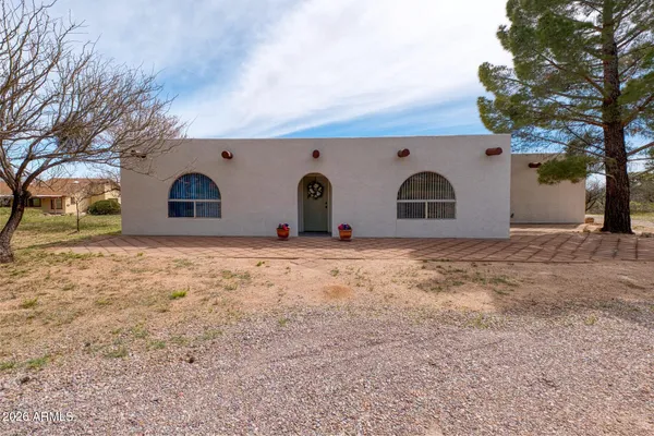 $336,000 | 8049 South High Street, Hereford, AZ 85615