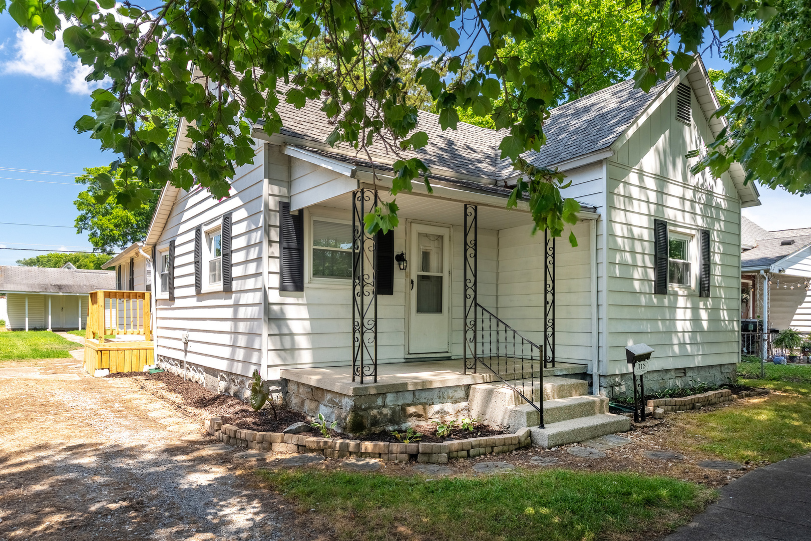 313 North 9th Street Herrin, IL 62948 - Photo 3 of 28