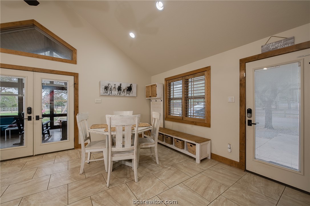 2302 Quail Run College Station, TX 77845 - Photo 22 of 49 Dining / bonus room