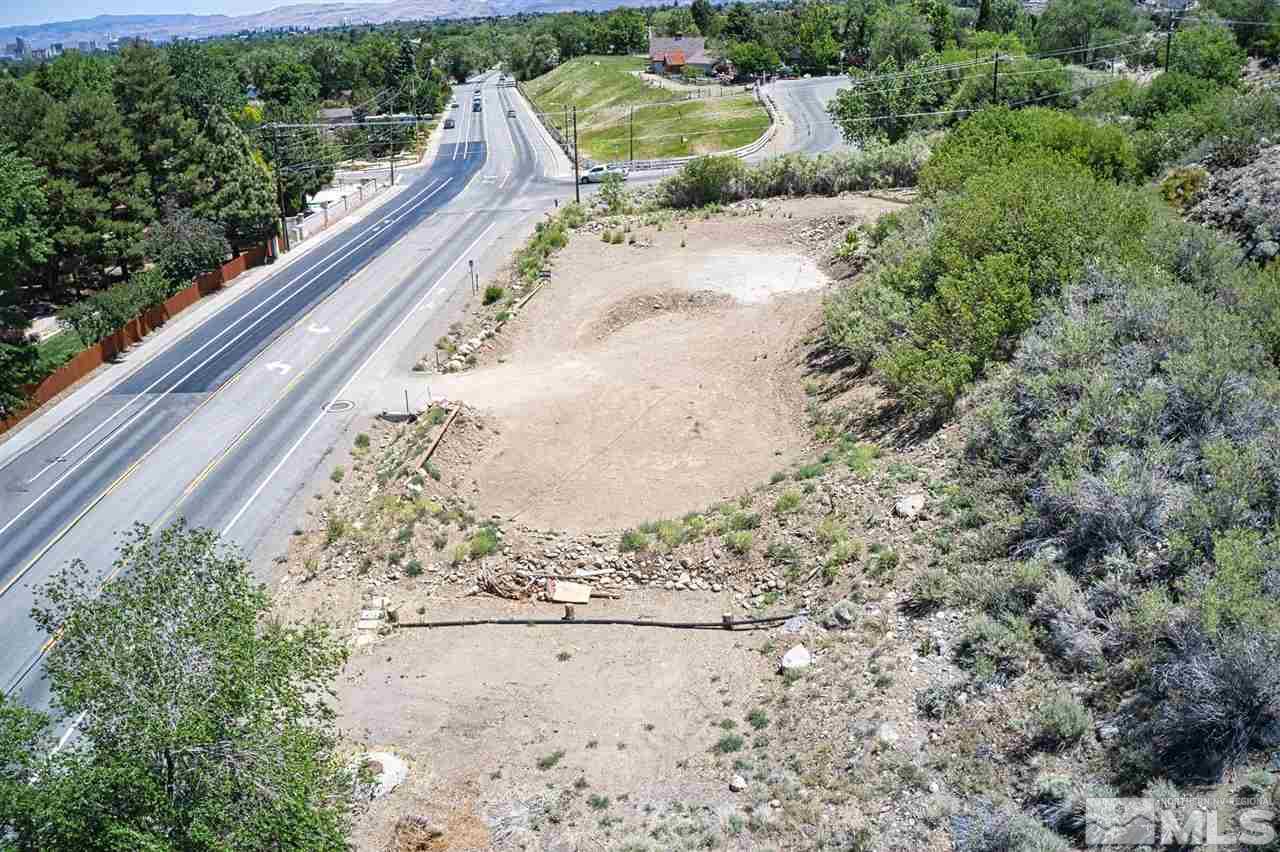 5020 Mayberry Drive Reno, NV 89519 - Photo 15 of 29 a view of a yard with wooden fence