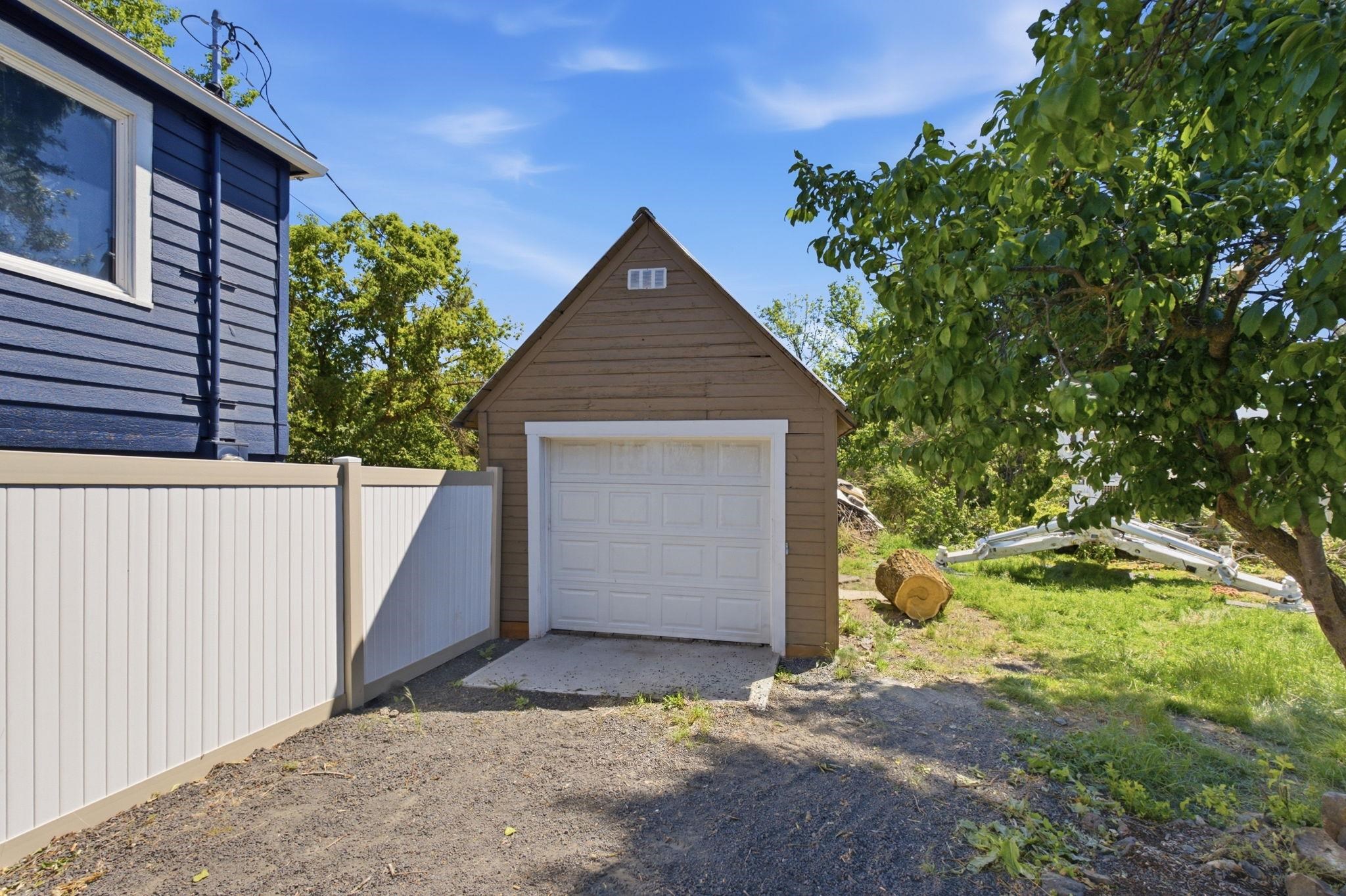 607 South Hatch Street Spokane, WA 99202 - Photo 18 of 22