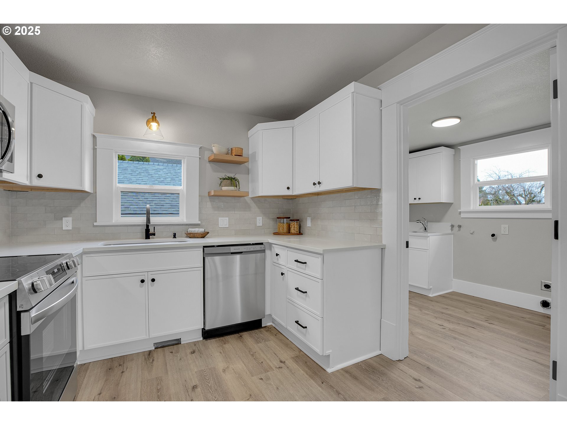 209 Southeast Currin Street Estacada, OR 97023 - Photo 14 of 32