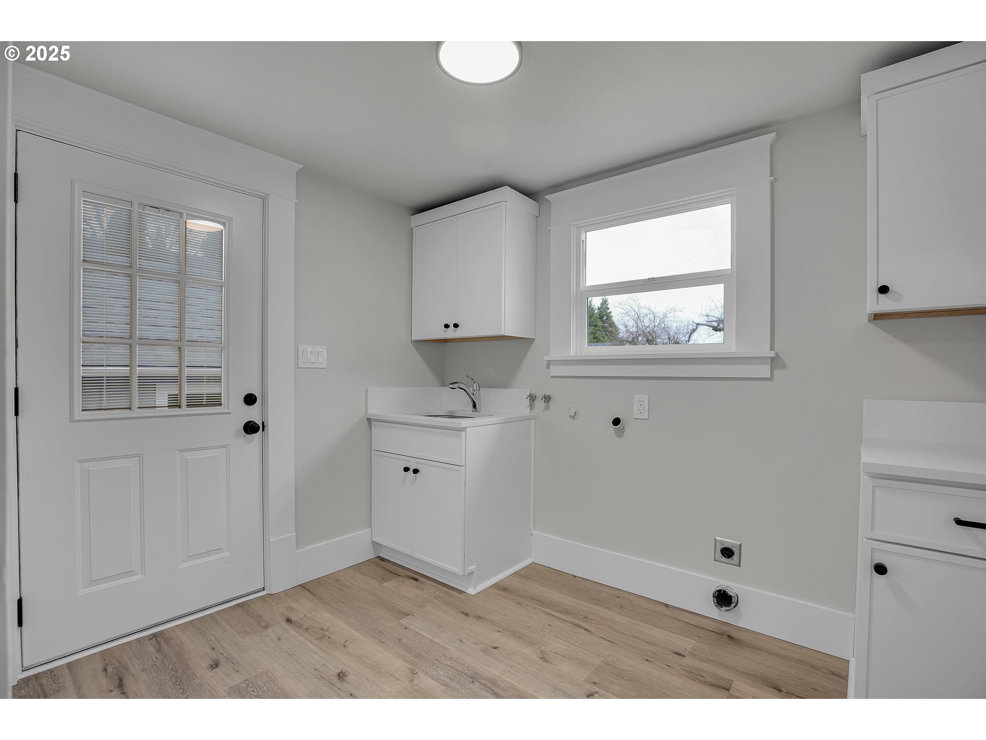 209 Southeast Currin Street Estacada, OR 97023 - Photo 15 of 32