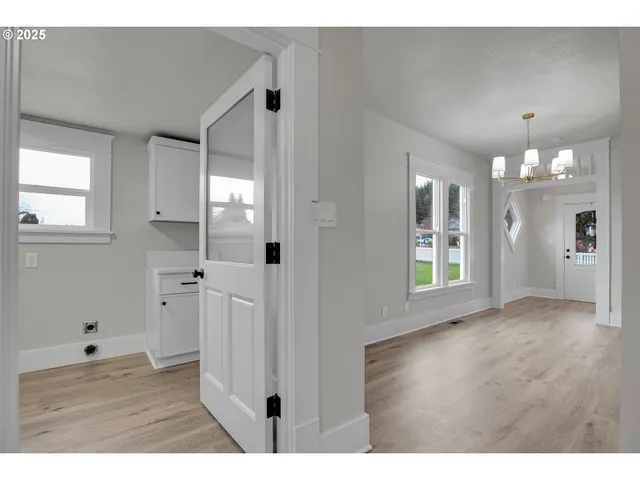 $409,900 | 209 Southeast Currin Street, Estacada, OR 97023