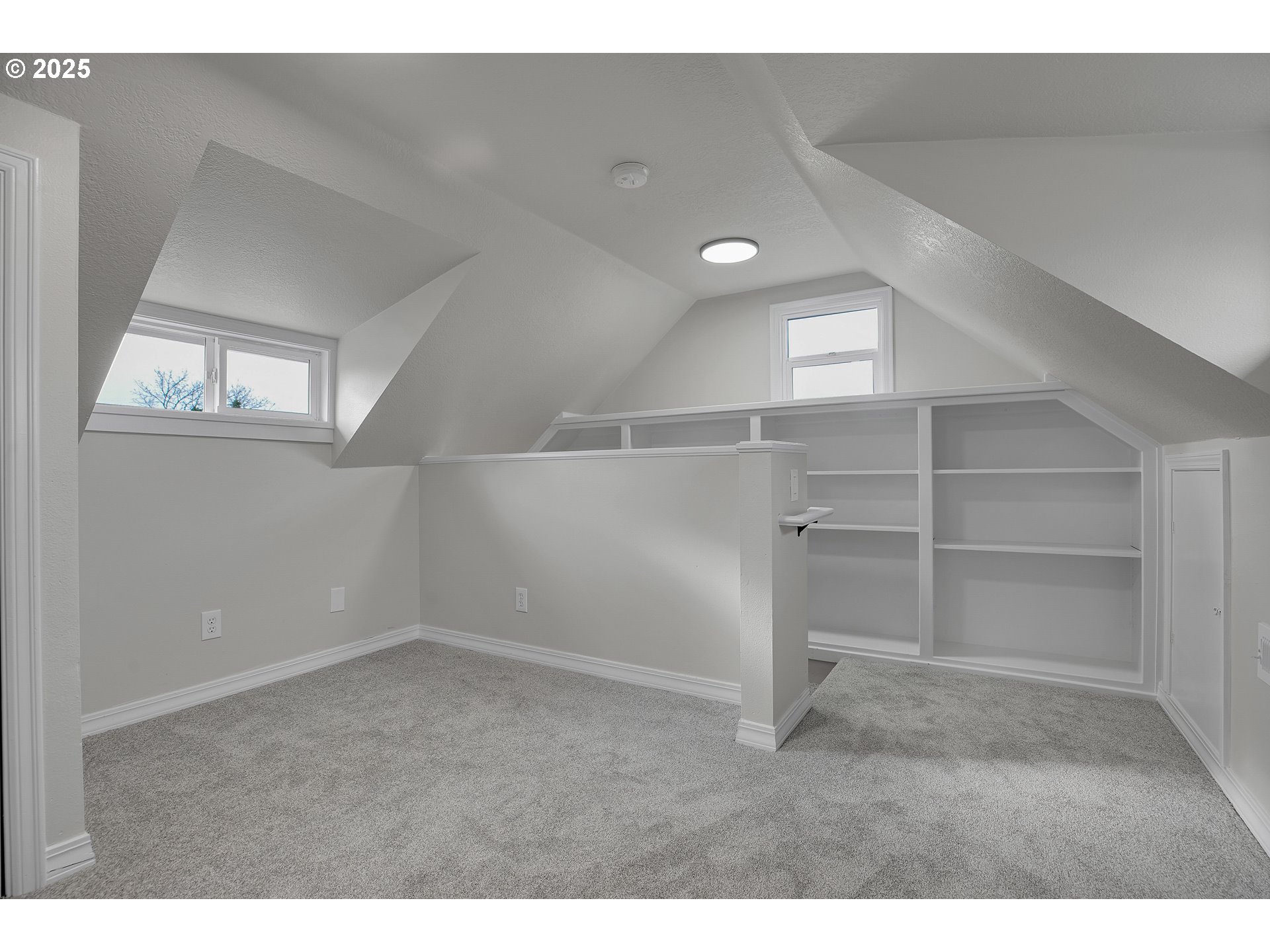 209 Southeast Currin Street Estacada, OR 97023 - Photo 19 of 32