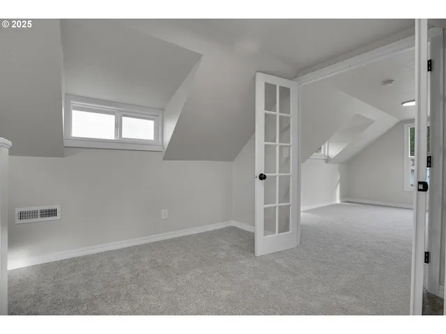 $409,900 | 209 Southeast Currin Street, Estacada, OR 97023