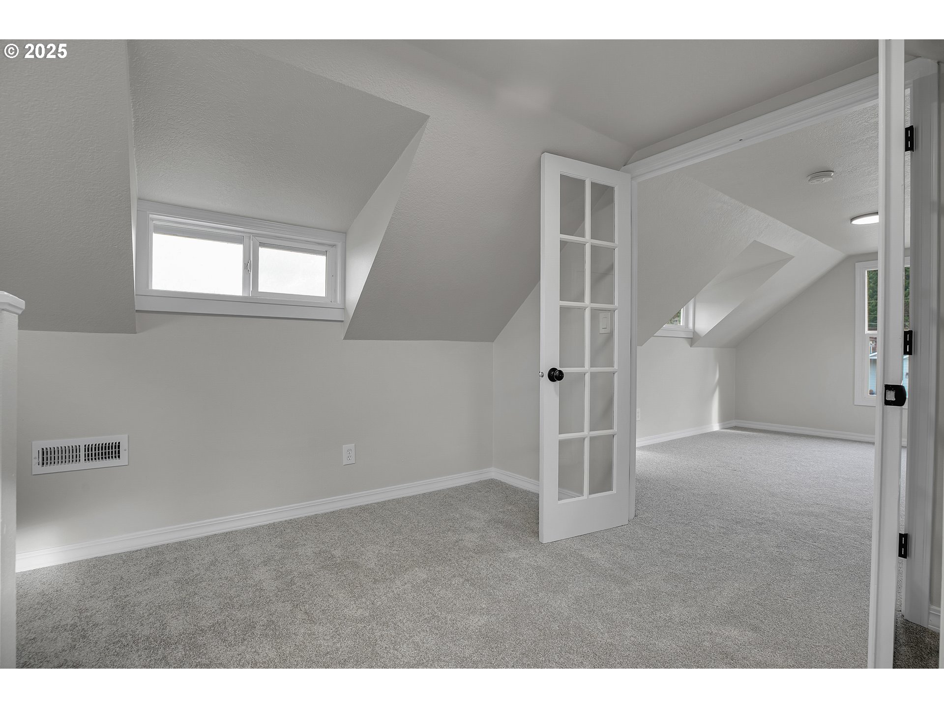 209 Southeast Currin Street Estacada, OR 97023 - Photo 22 of 32