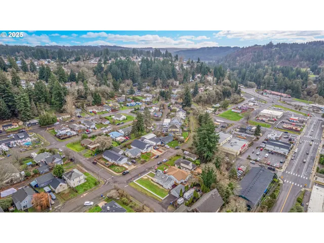 $409,900 | 209 Southeast Currin Street, Estacada, OR 97023