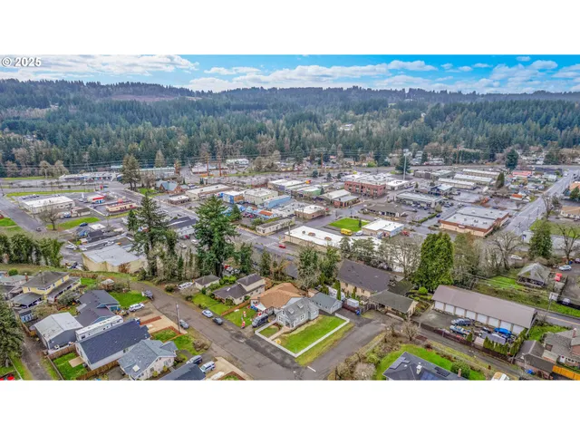 $409,900 | 209 Southeast Currin Street, Estacada, OR 97023