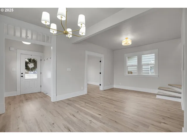 $409,900 | 209 Southeast Currin Street, Estacada, OR 97023