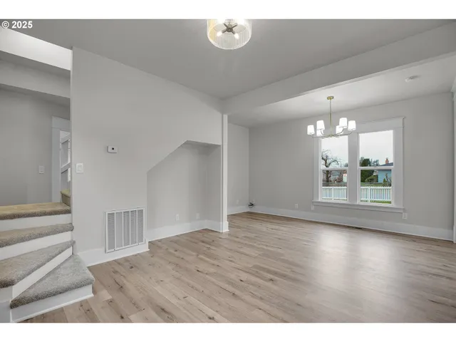 $409,900 | 209 Southeast Currin Street, Estacada, OR 97023