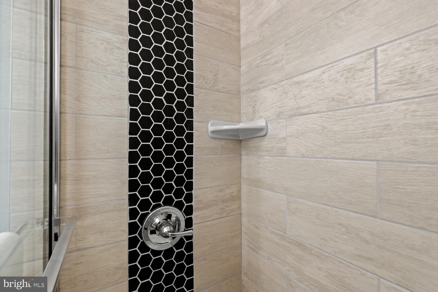 10513 Gorman Road Laurel, MD 20723 - Photo 17 of 32 Primary Bath