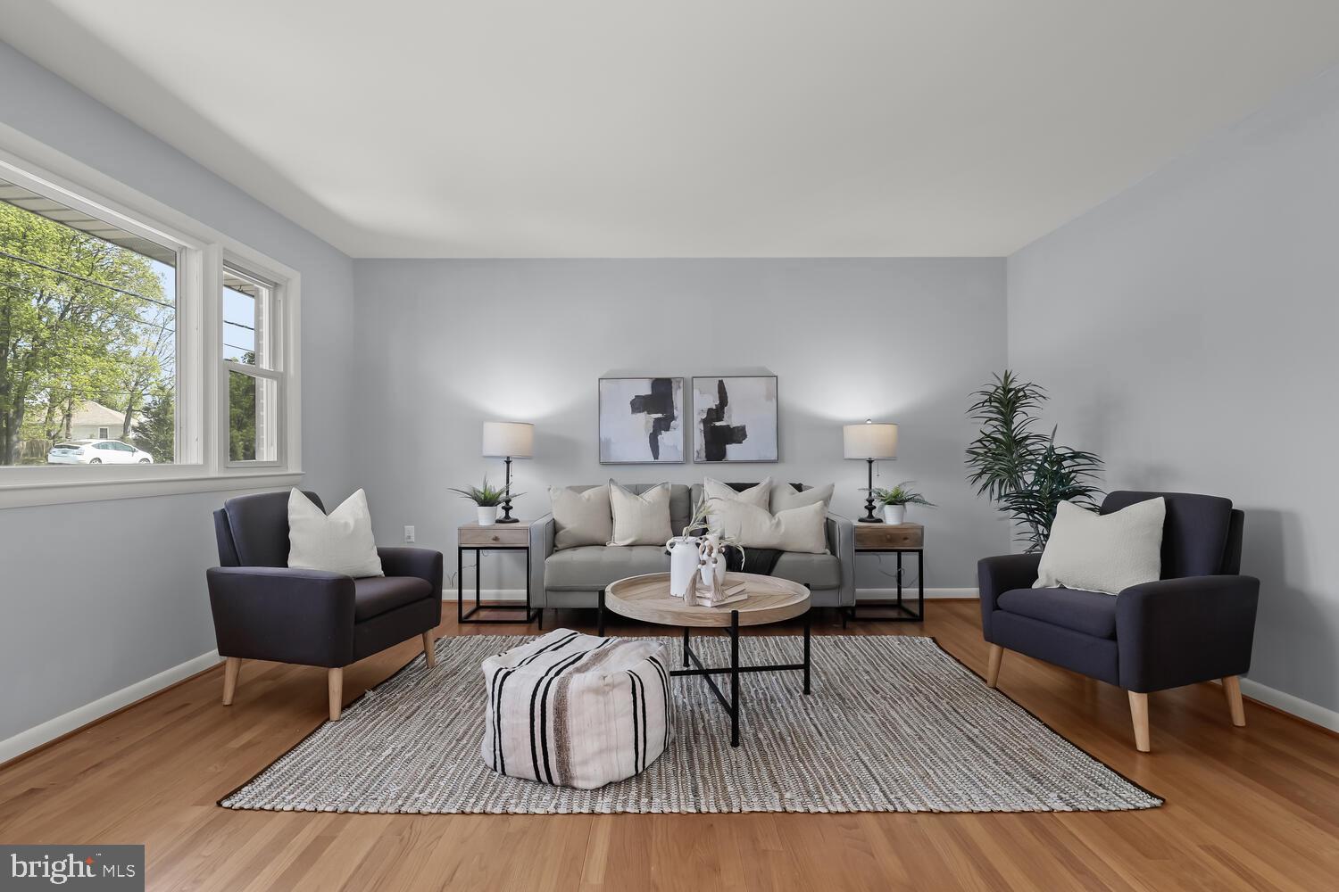 10513 Gorman Road Laurel, MD 20723 - Photo 7 of 32 Living Room