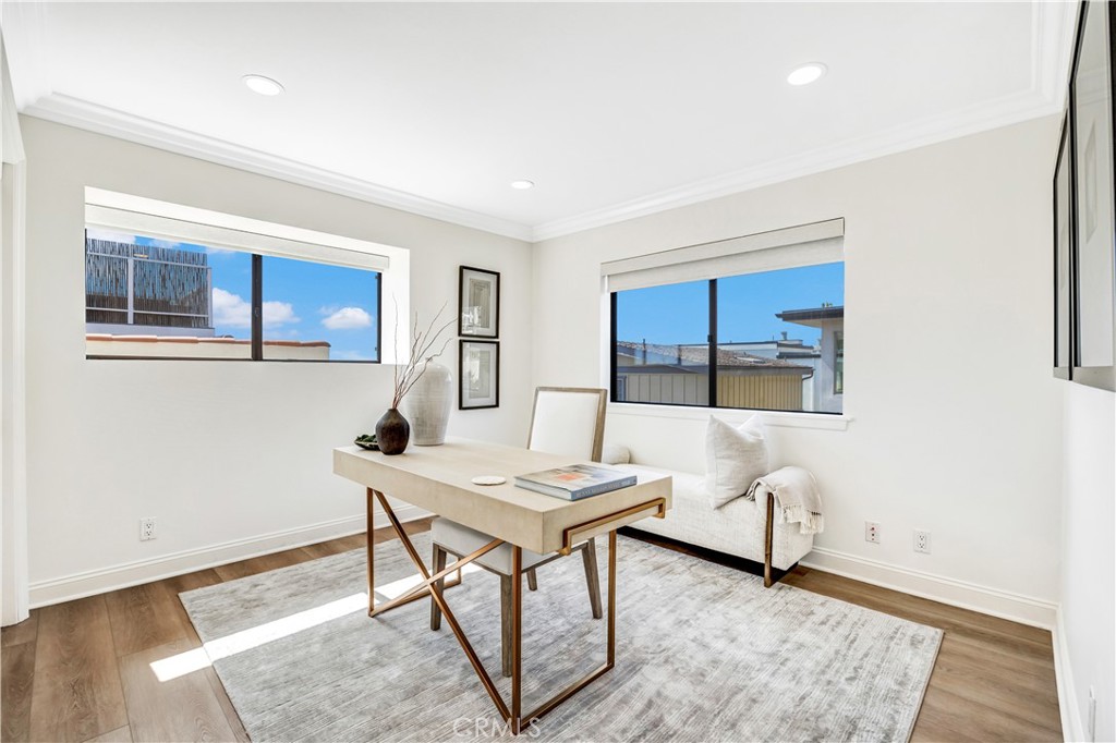 32041 Point Place Laguna Beach, CA 92651 - Photo 19 of 49 a workspace with furniture and window