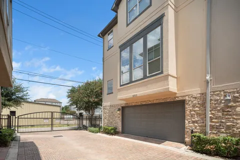 $499,000 | 5733 Kansas Street, Houston, TX 77007
