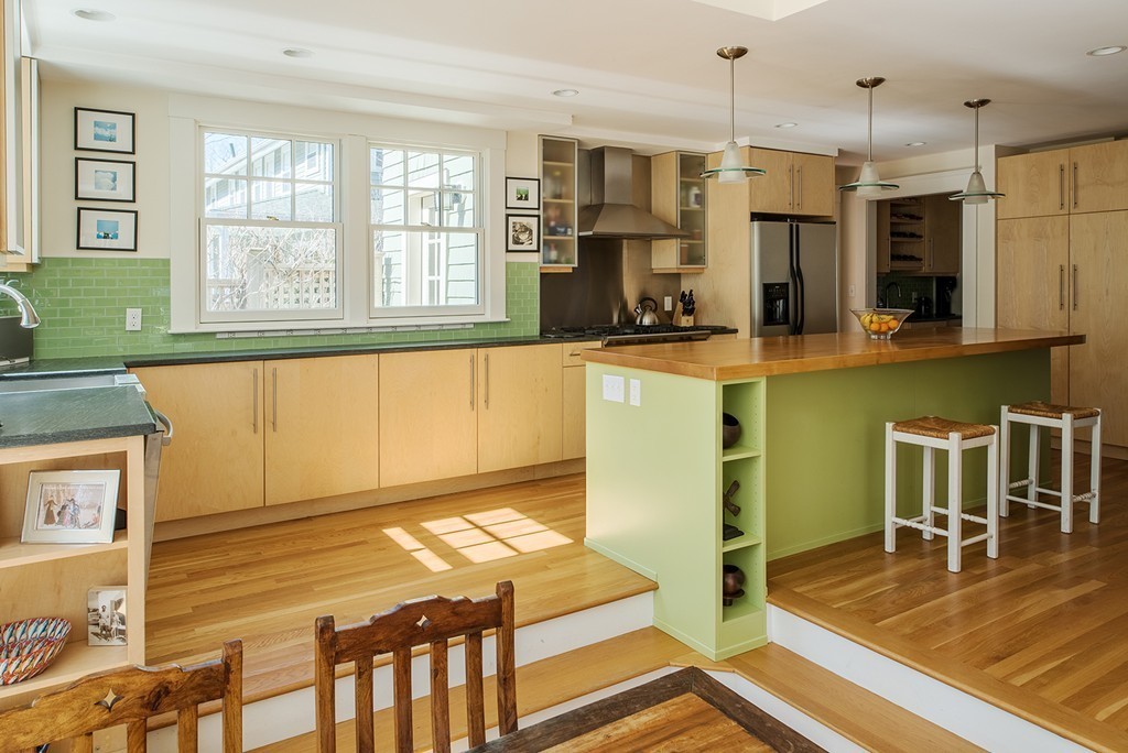 260 Glen Road Weston, MA 02493 - Photo 6 of 12