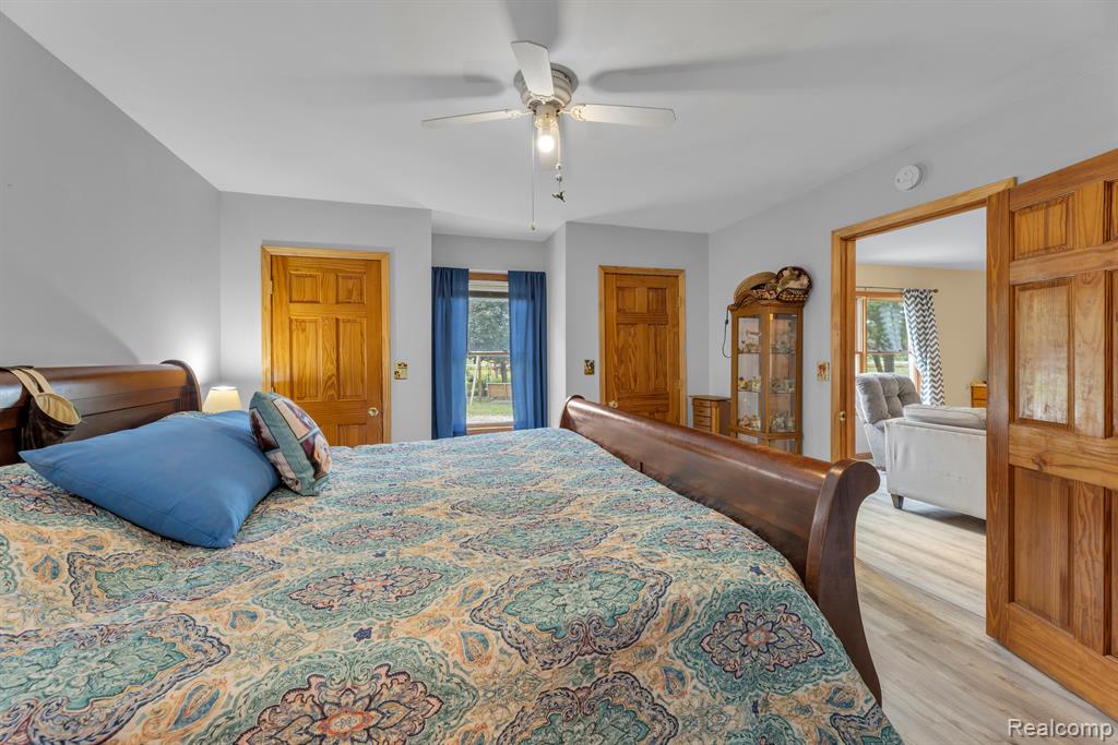 8174 State Road Fort Gratiot, MI 48059 - Photo 16 of 36