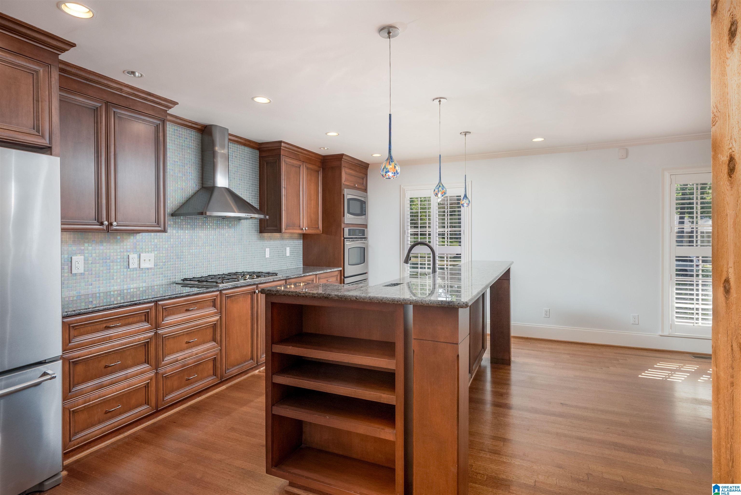 3744 Valley Head Road Mountain Brook, AL 35223 - Photo 10 of 34