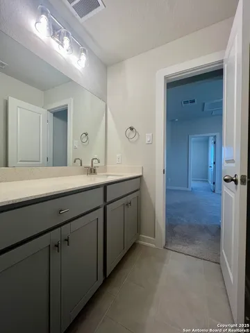 $2,400 | 14438 Inspiration Point, San Antonio, TX 78253