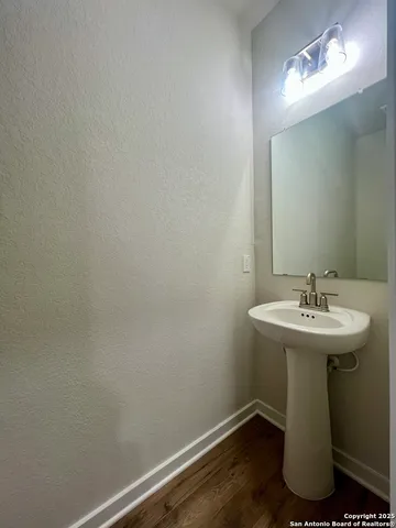 $2,400 | 14438 Inspiration Point, San Antonio, TX 78253