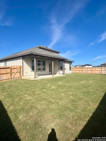 $2,400 | 14438 Inspiration Point, San Antonio, TX 78253