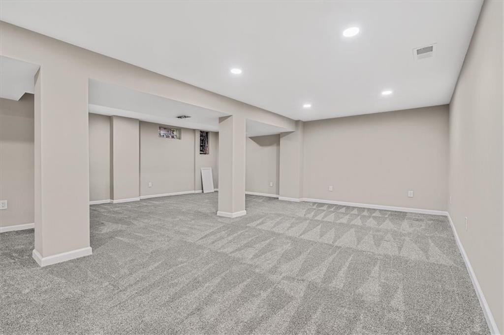 207 West Newton Road Elizabeth, PA 15037 - Photo 37 of 43