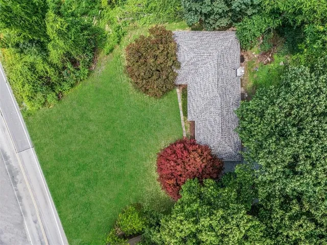 $280,000 | 207 West Newton Road, Elizabeth, PA 15037