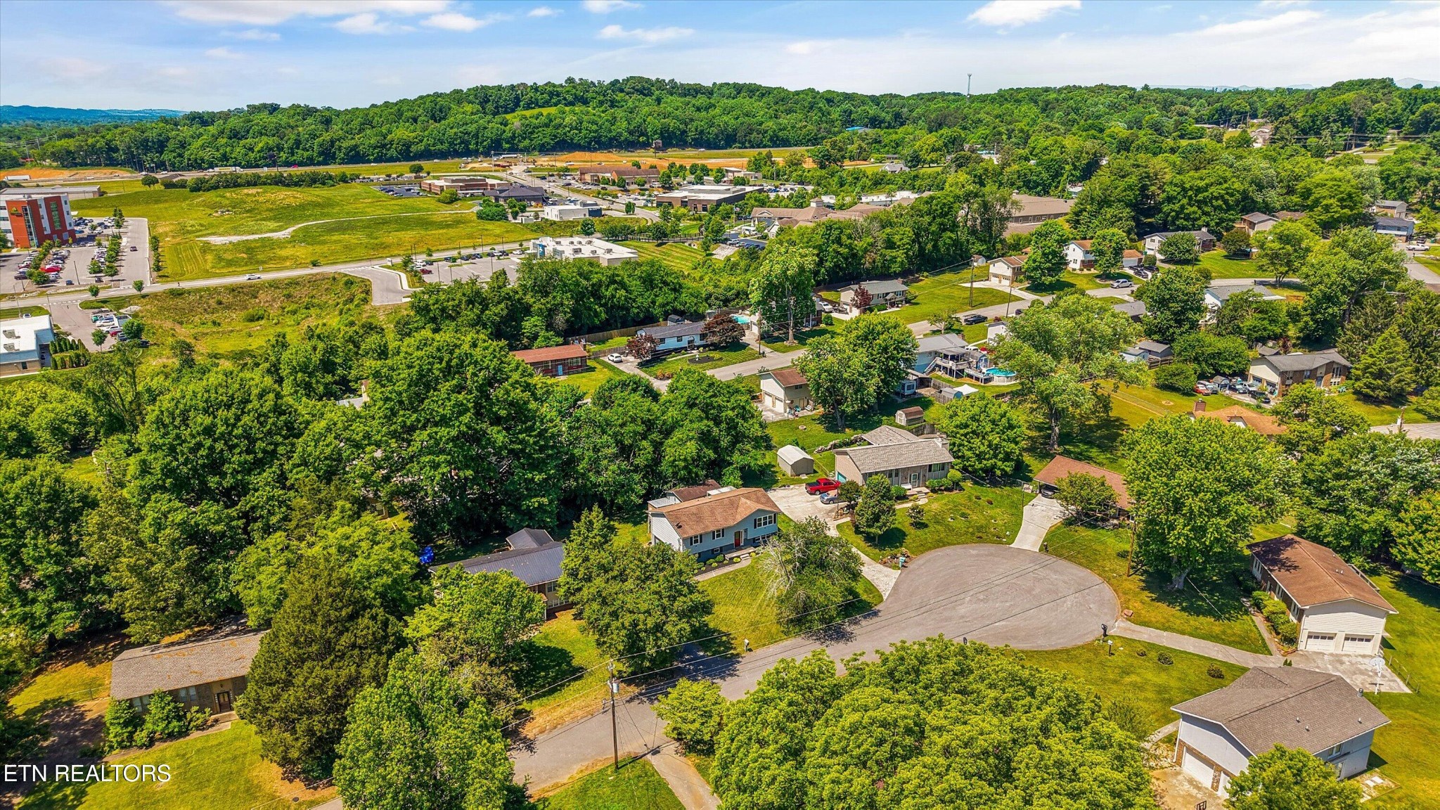 7613 Fall Wind Court Powell, TN 37849 - Photo 36 of 38 a view of a city