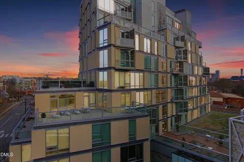 $885,000 | 601 West Rosemary Street, Unit 905, Chapel Hill, NC 27516